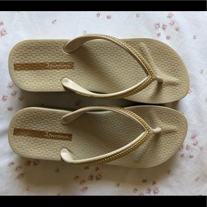 Ipanema platform sandal